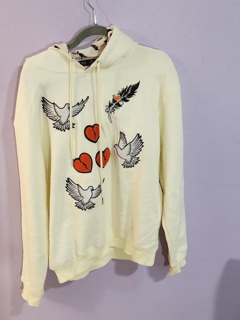 Men's Cream Graphic Dove & Heart Hoodie Sweatshirt